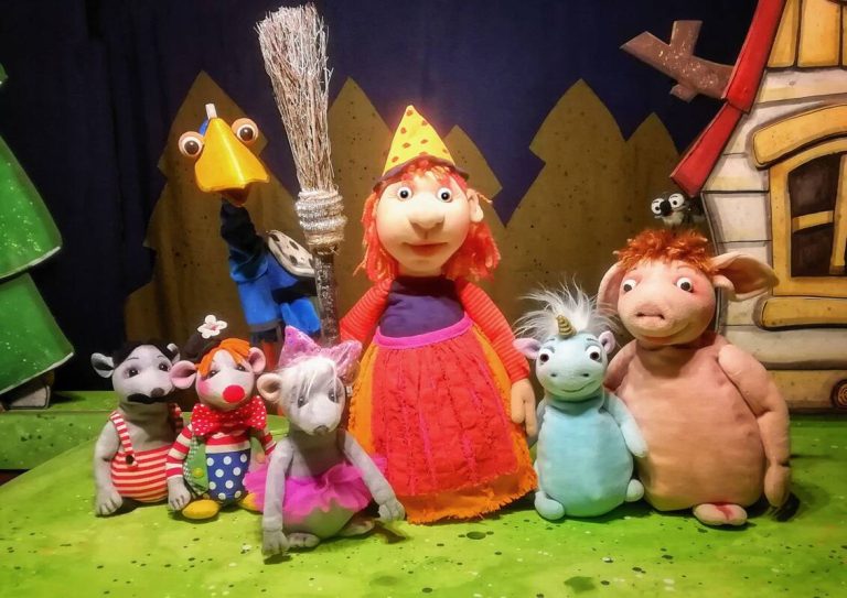 ++AUSVERKAUFT++ Die kleine Hexe und das himmelblaue Einhorn