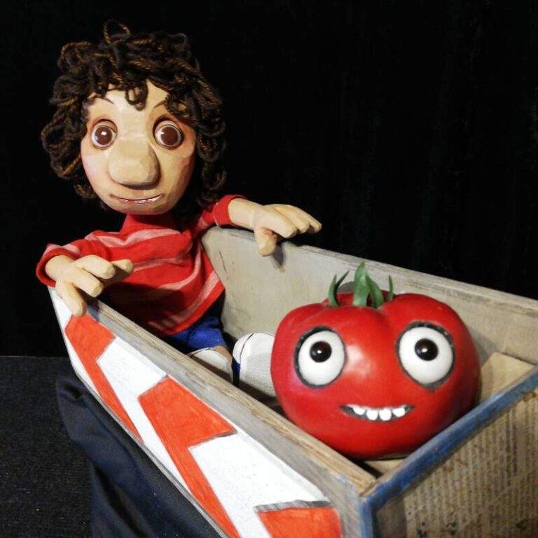 Maxie und die Müllkönigin (Puppentheater ab 4 Jahren)